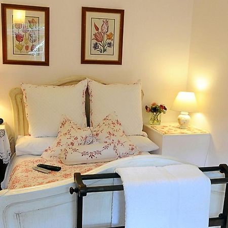 Holmwood Blackbrook House المظهر الخارجي الصورة